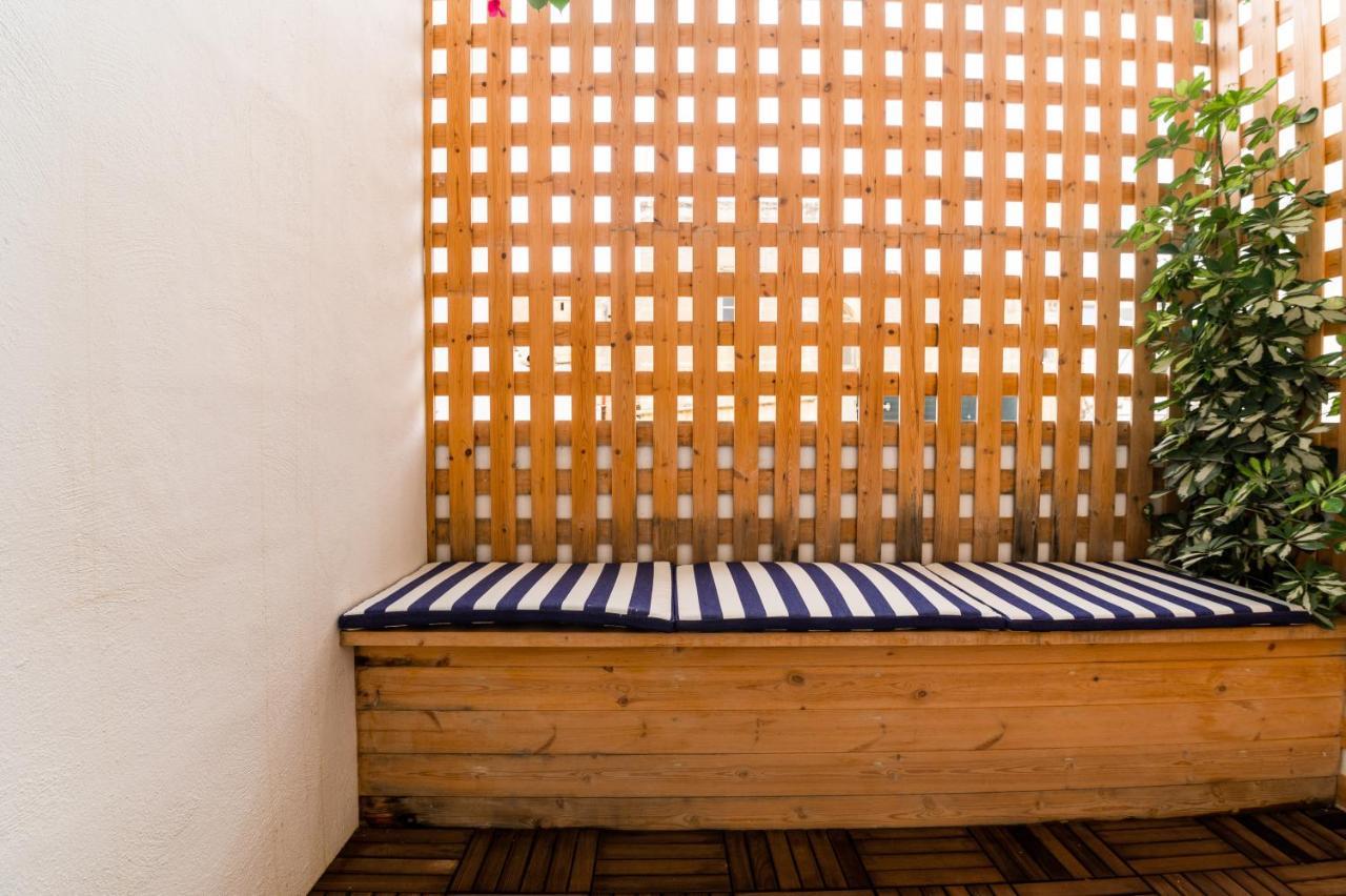 Monreal Boutique Townhouse - R024Rm3 Hotel Paola Bagian luar foto