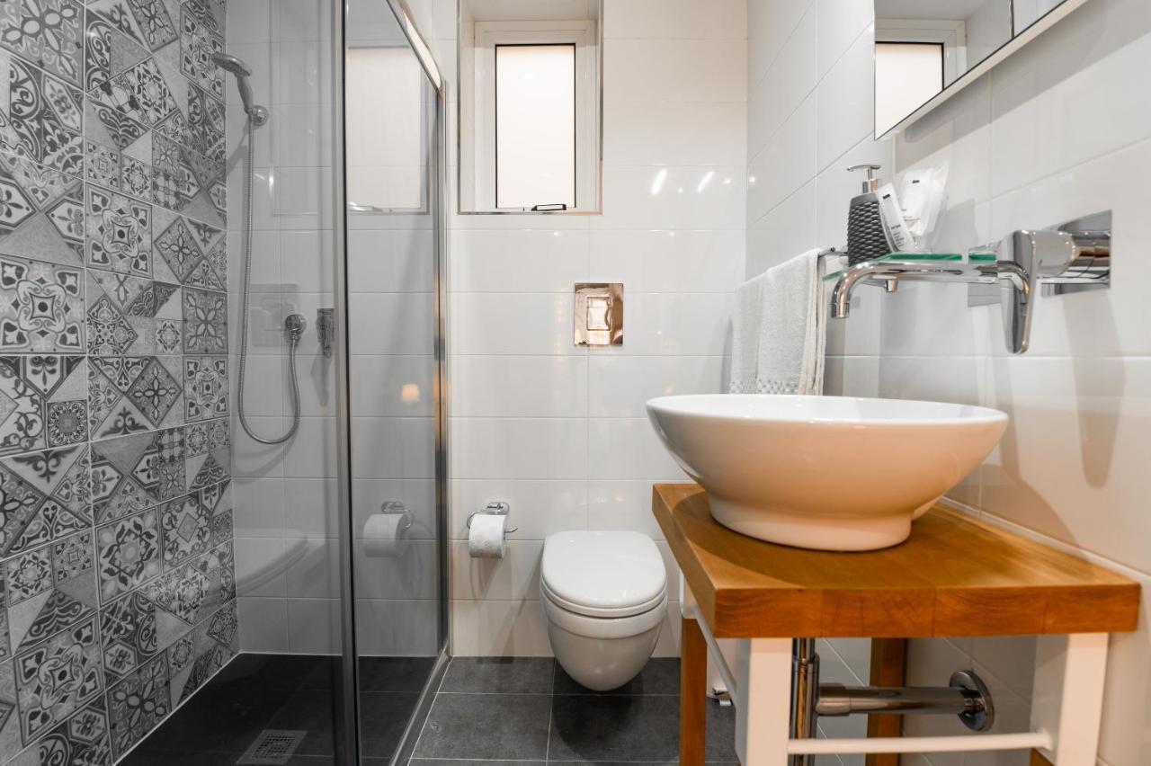 Monreal Boutique Townhouse - R024Rm3 Hotel Paola Bagian luar foto